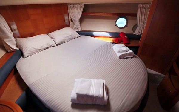 Azimut 55